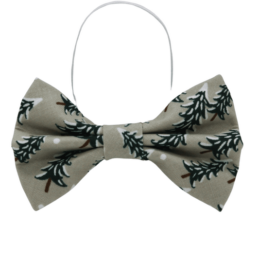 ''Oh Christmas tree'' bow tie 