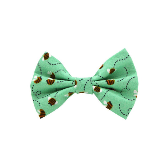 ''Bees world'' bow tie