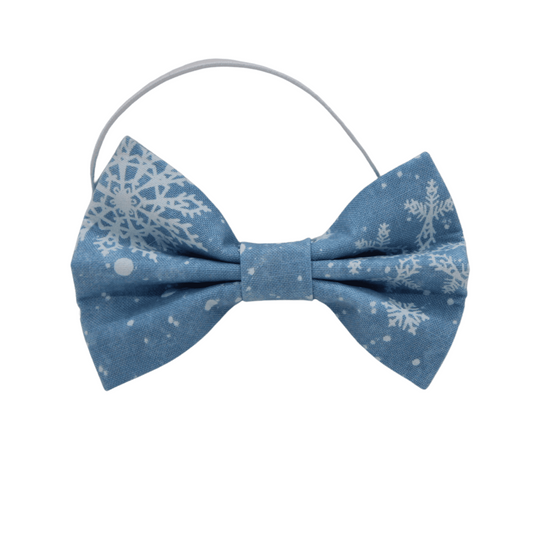 ''Let it snow'' bow tie 